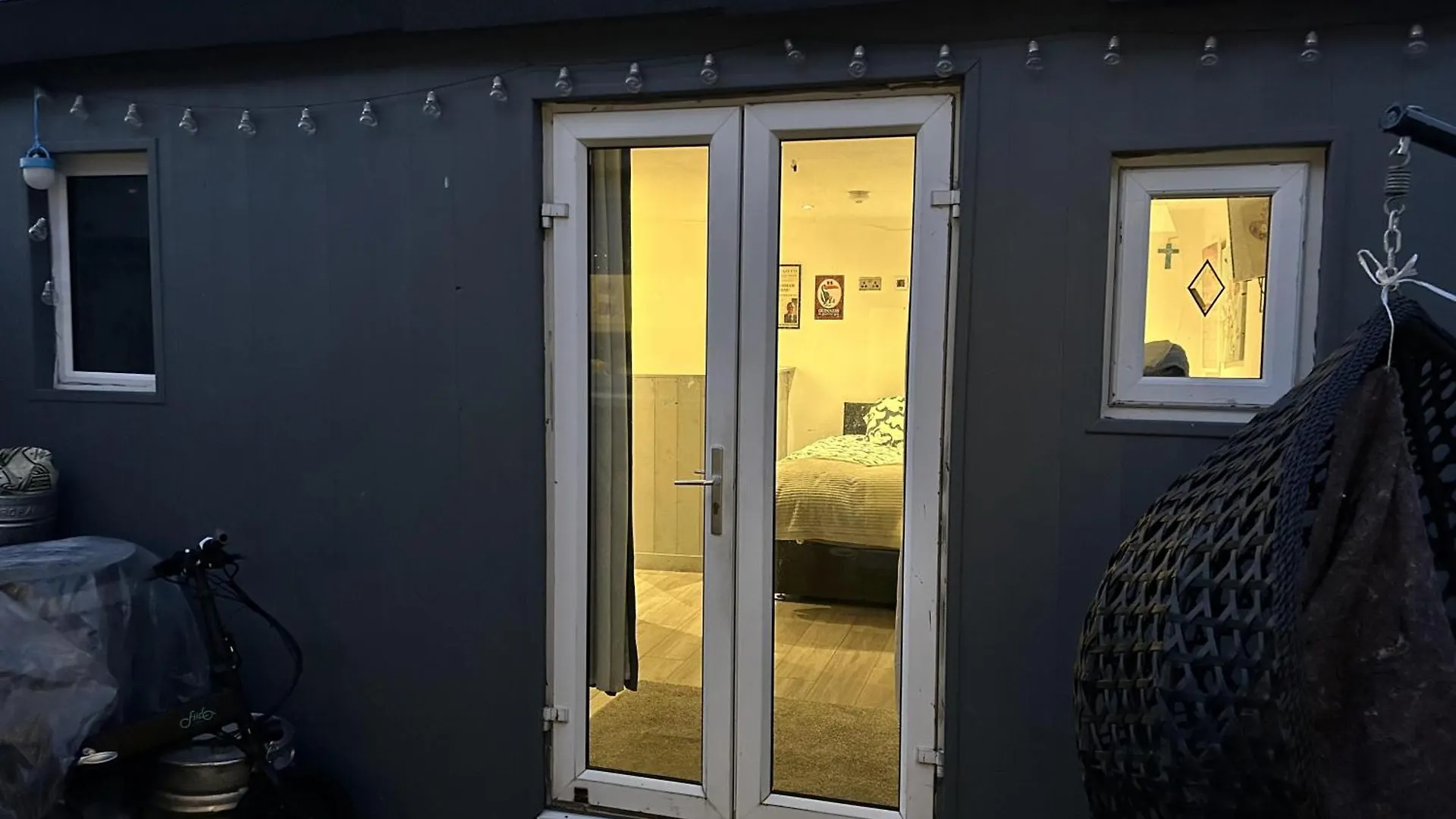 Cosy Open Plan Cabin In Dublin 11 Suit 2 Persons